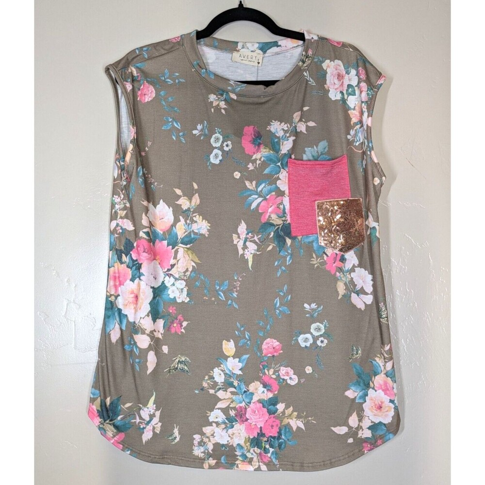 NEW Avery Apparel Co. Boutique Floral Print Boho Top Sequin Pocket Medium‎ USA